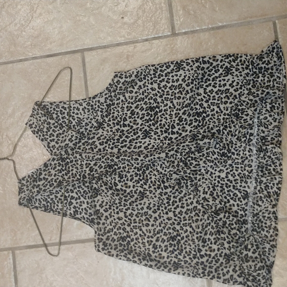 M L Kids Leopard Top - Picture 7 of 10